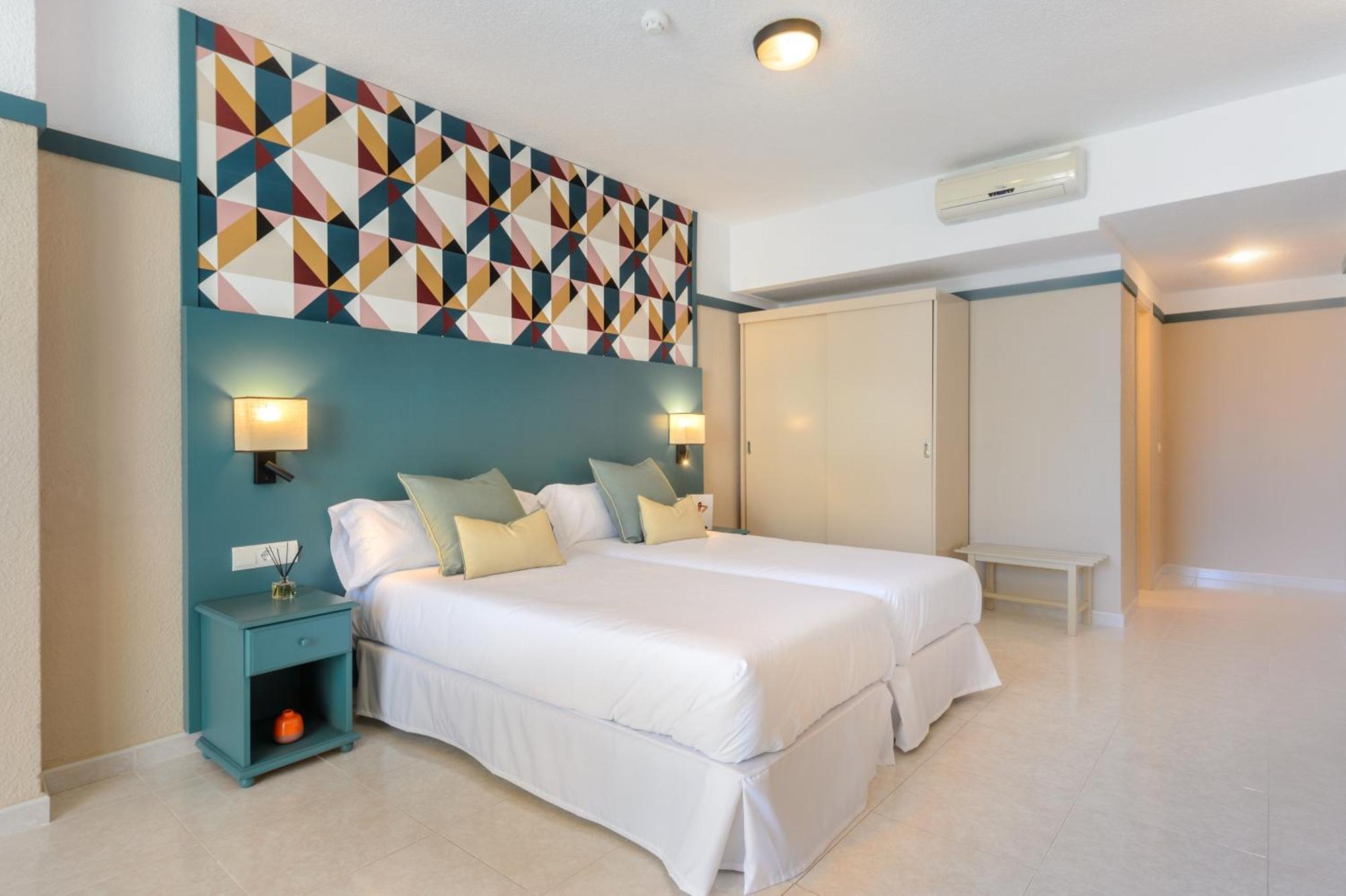 Aparthotel Vibra Club Maritim San Antonio  Eksteriør bilde